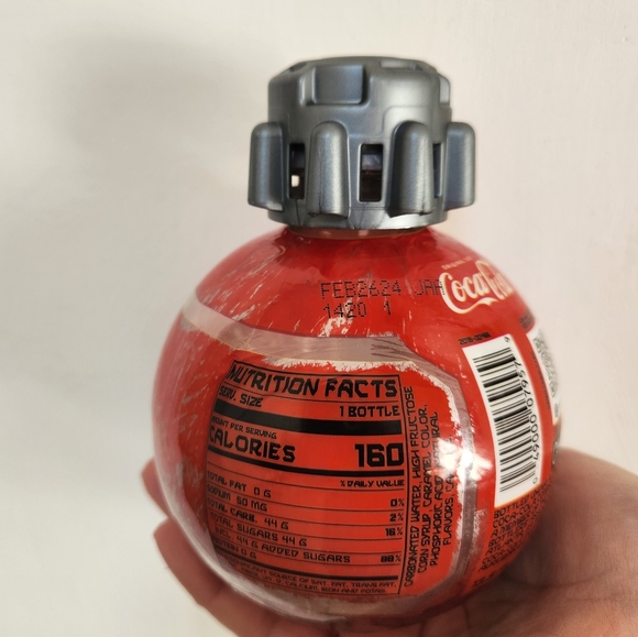 Star Wars Galaxy’s Edge Disney World  Coca-Cola Bottle Collector's Item - Picture 2 of 3